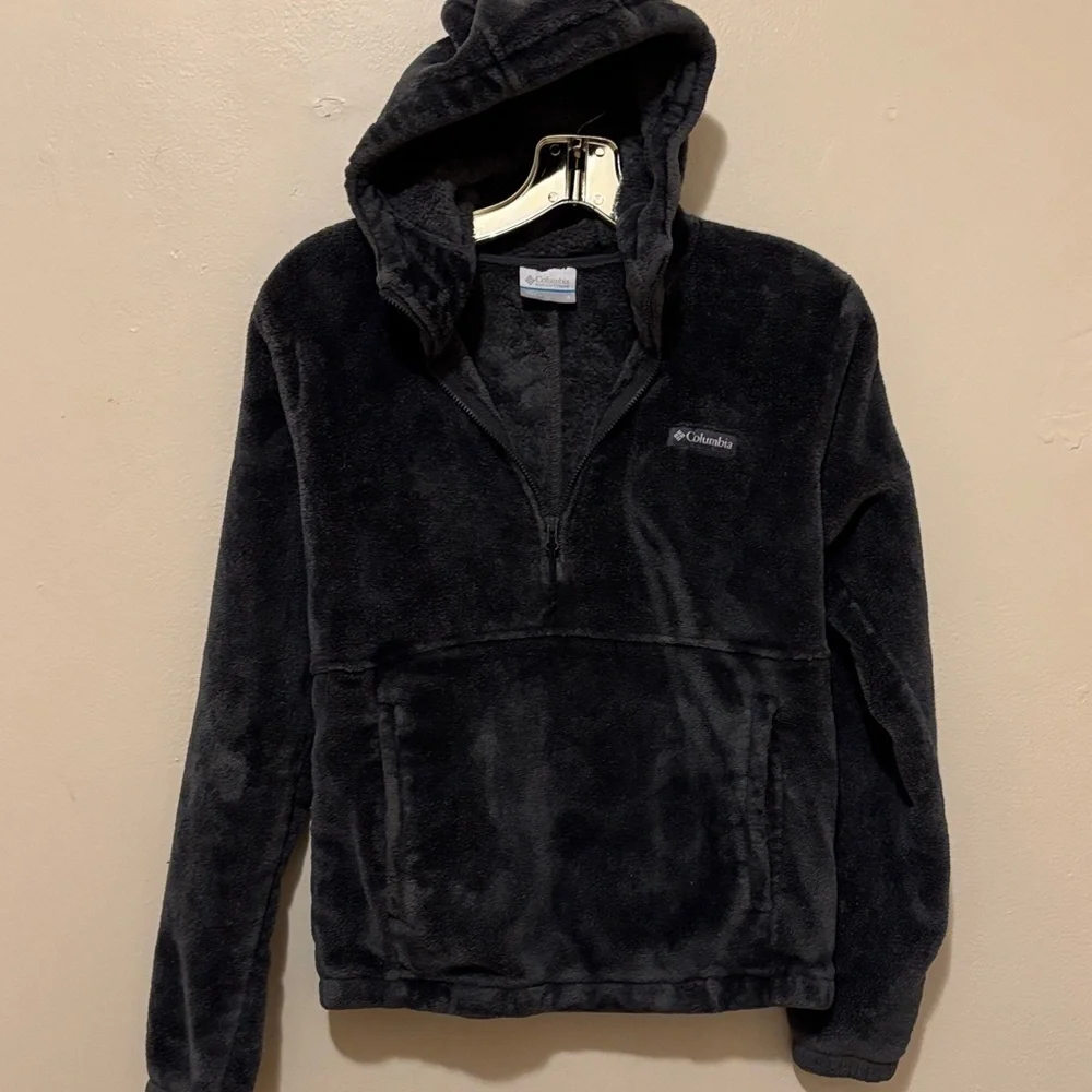 Columbia Women's Black Fleece Zip-Up Jacket